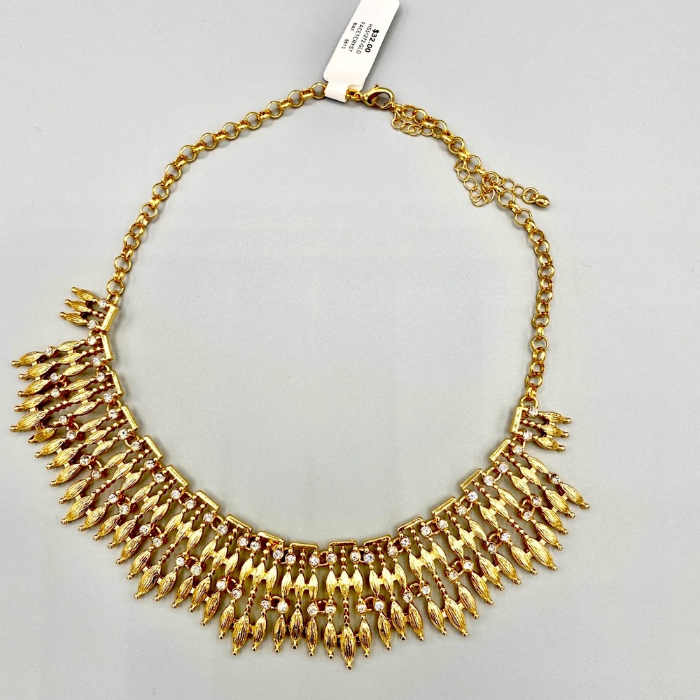 NWT Starburst Fringe Necklace